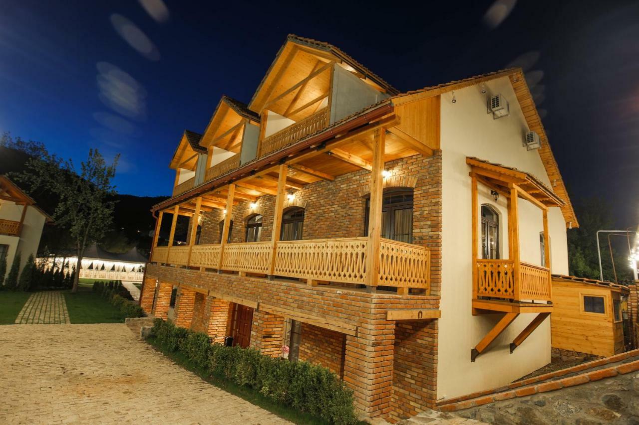 Chalet Dilijan Hotel & Restauarant Екстериор снимка