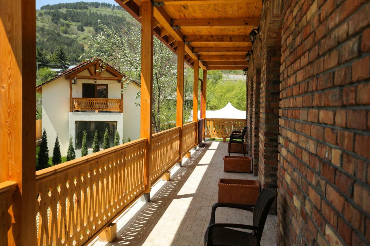 Chalet Dilijan Hotel & Restauarant Екстериор снимка
