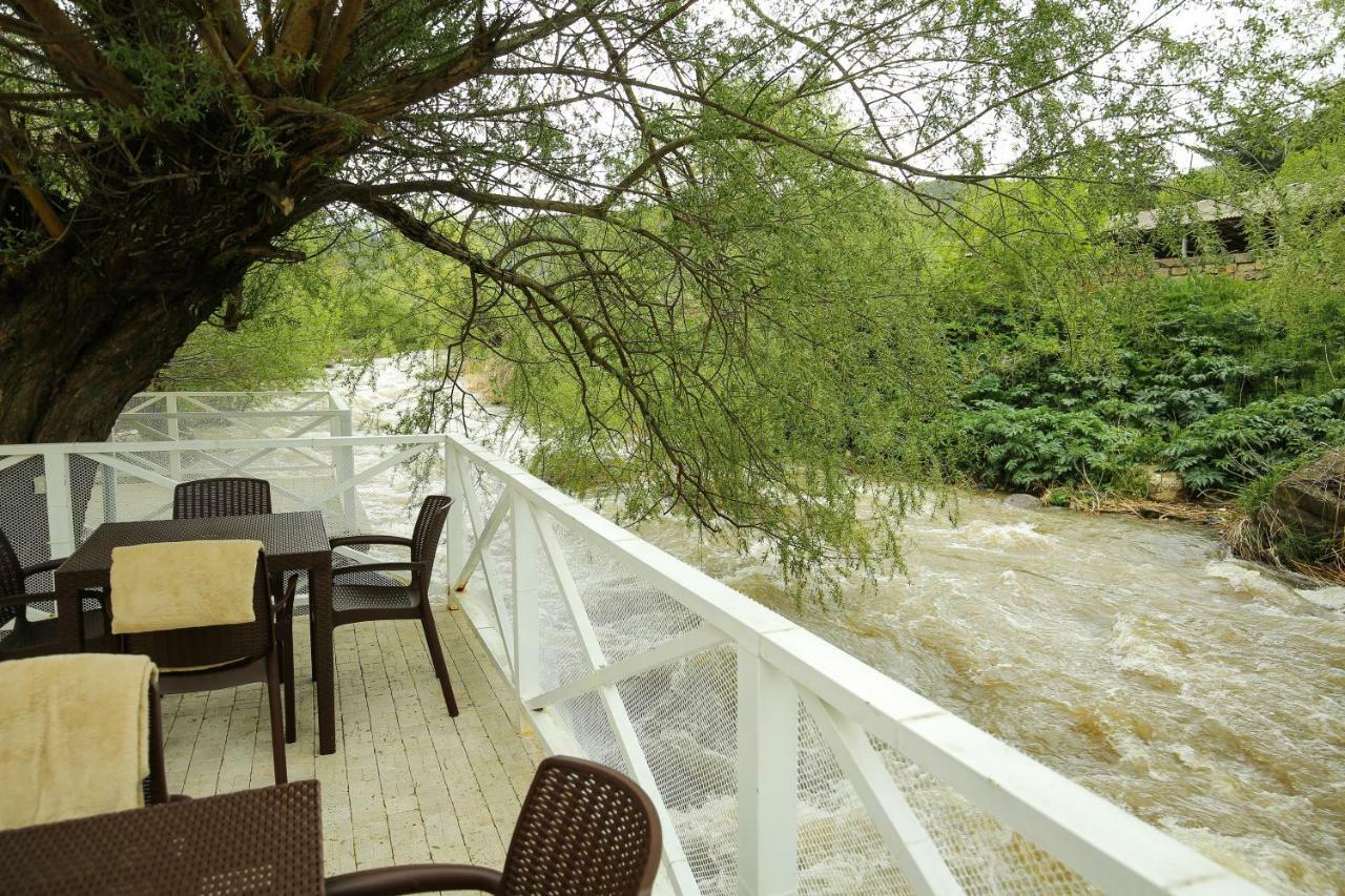 Chalet Dilijan Hotel & Restauarant Екстериор снимка