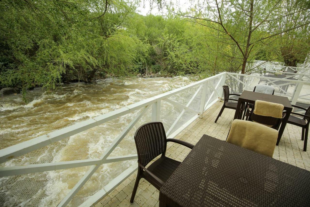 Chalet Dilijan Hotel & Restauarant Екстериор снимка